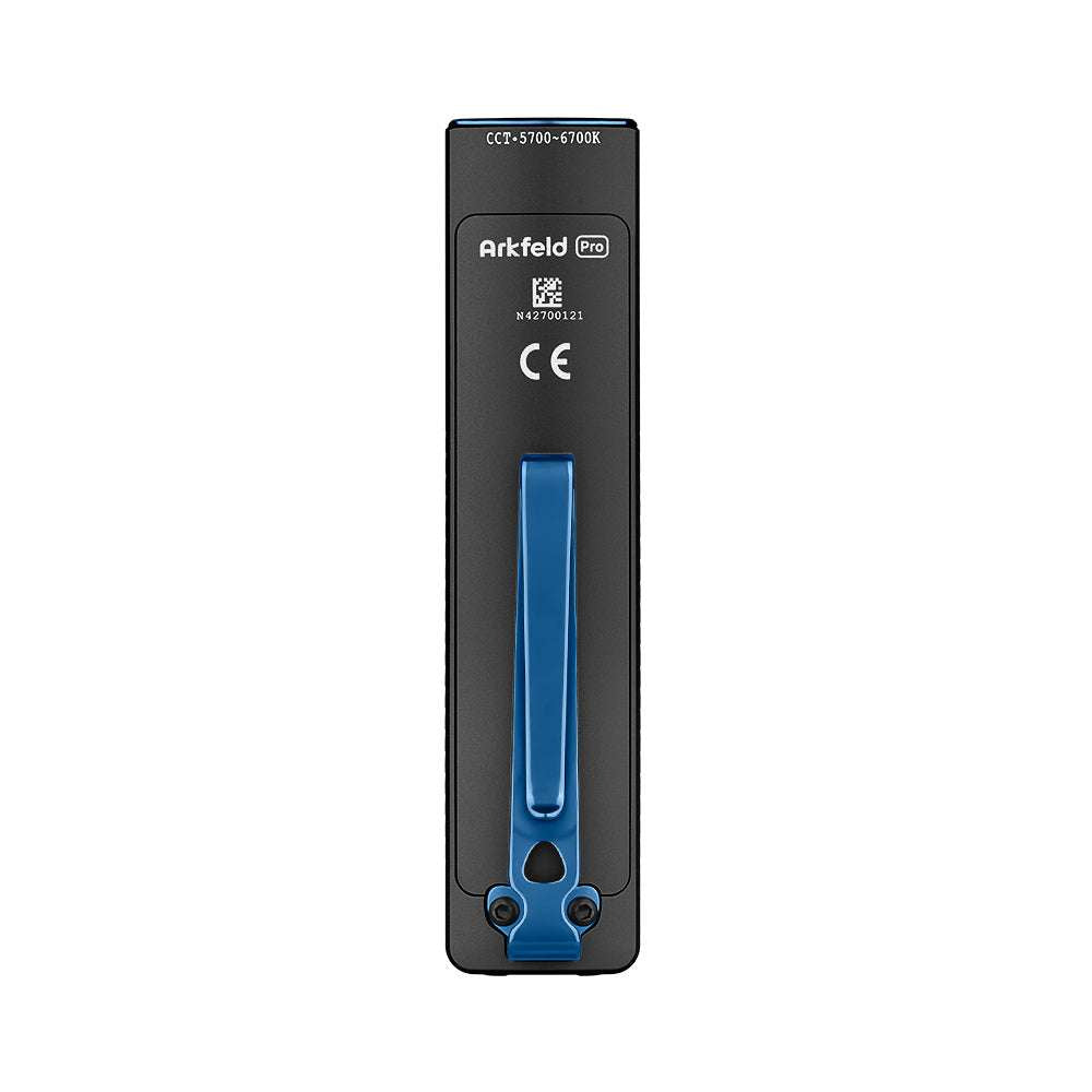 Olight Arkfeld Pro | lampe EDC plate 3-en-1 | 1.300 lm